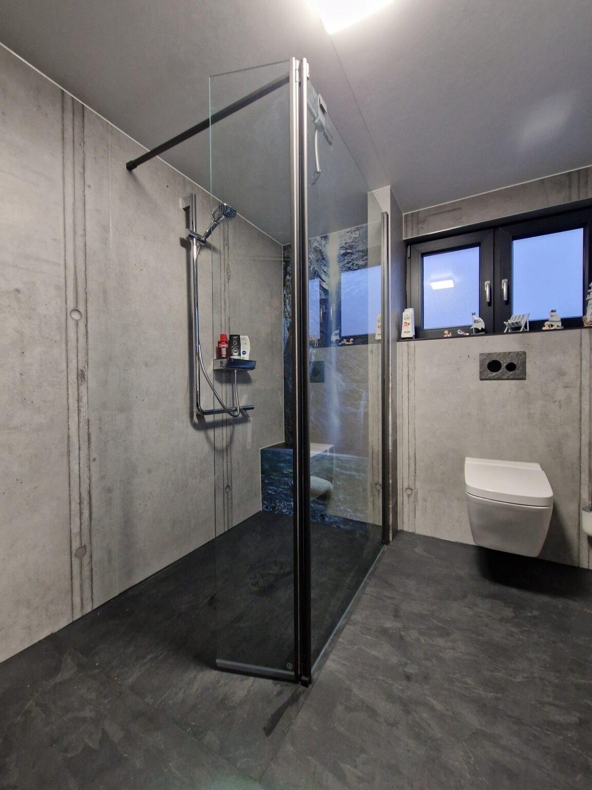 Alles mit fugenlosen Wandpaneelen